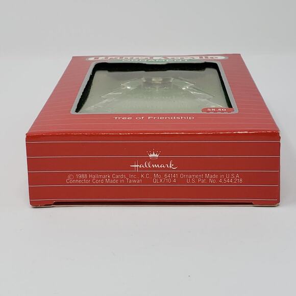 1988 Hallmark Tree of Friendship Lighted Acrylic Holiday Christmas Ornament. - Picture 3 of 7